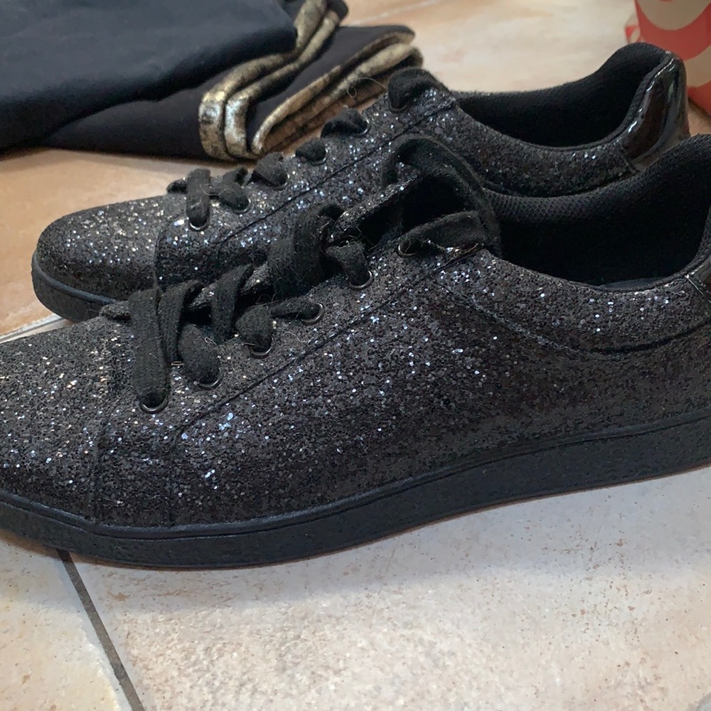 Men’s sparkly sneakers